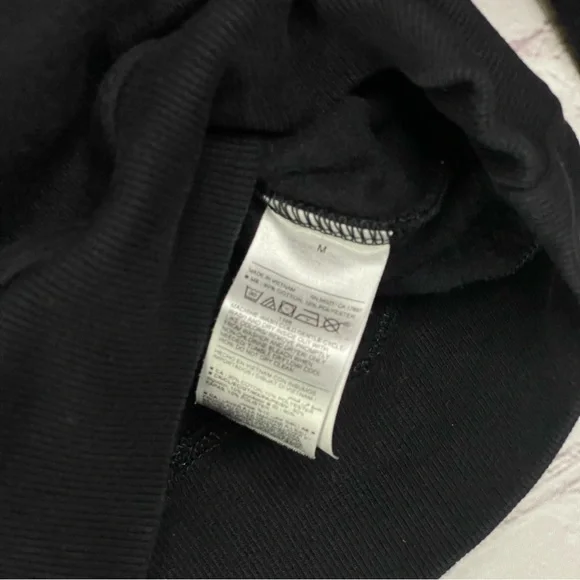 Old Navy Black Cropped Full-Zip Hoodie - Size Medium - Picture 5 of 8